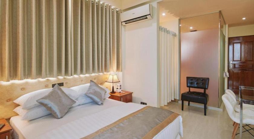 Lonuveli Hotel Хулхумале Екстериор снимка